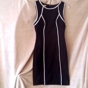 Boston Proper size 4 black Dress sleeveless